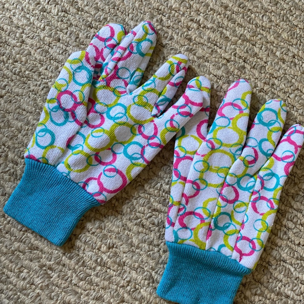 MULTICOLORED MATERIAL GARDEN GLOVES